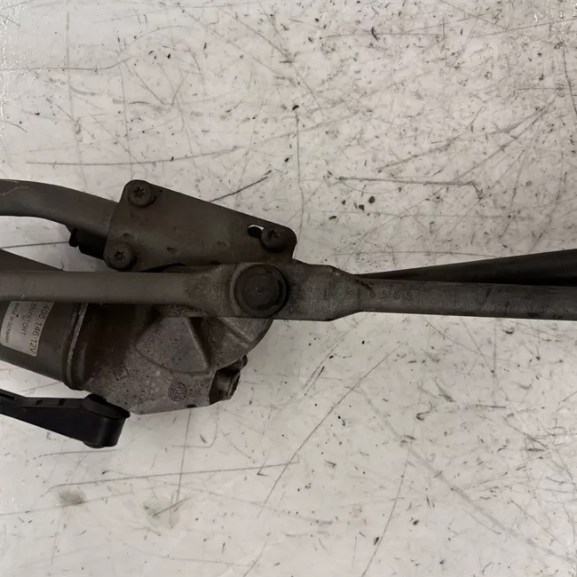 Meccanismo tergiparabrezza con motorino