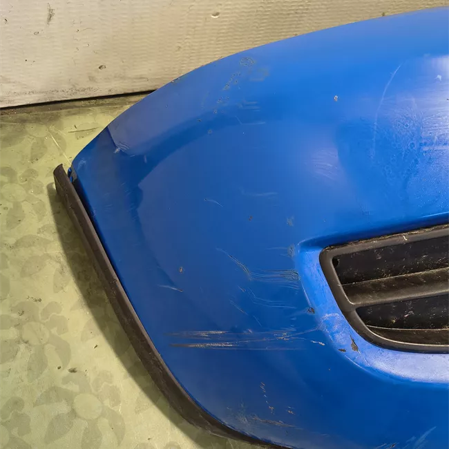 Paraurti anteriore aria condizionata automatico e fendinebbia nero