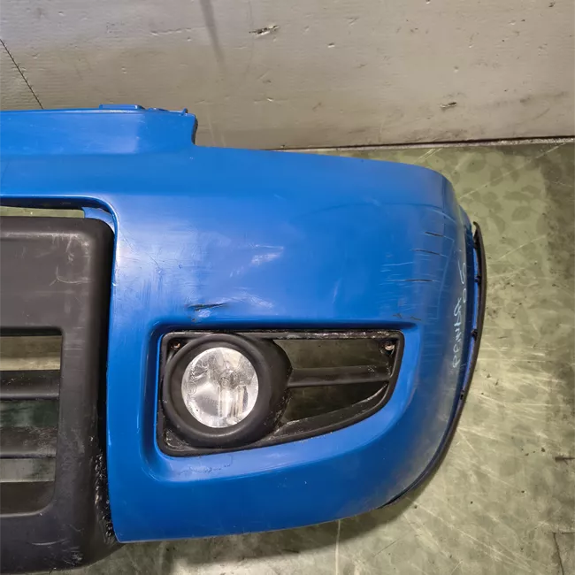 Paraurti anteriore aria condizionata automatico e fendinebbia nero