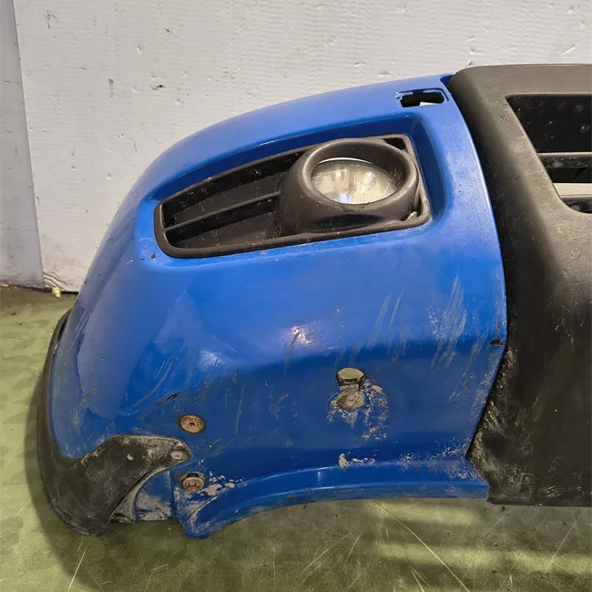 Paraurti anteriore aria condizionata automatico e fendinebbia nero