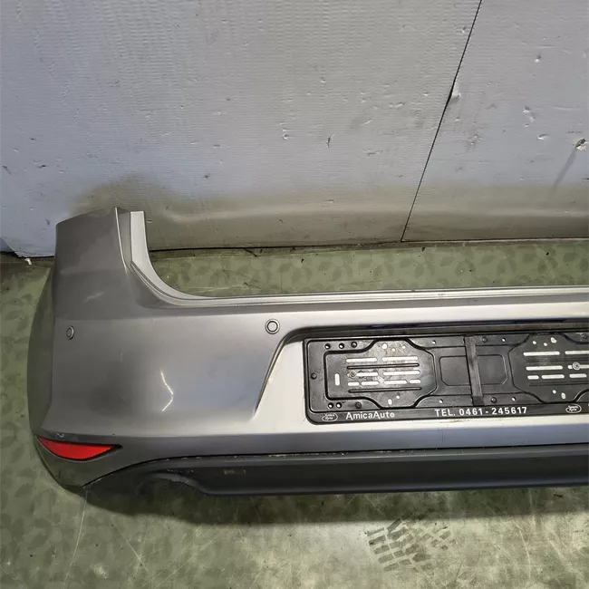 Paraurti posteriore con sensore parcheggio primer