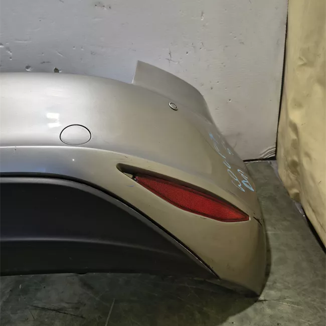 Paraurti posteriore con sensore parcheggio primer