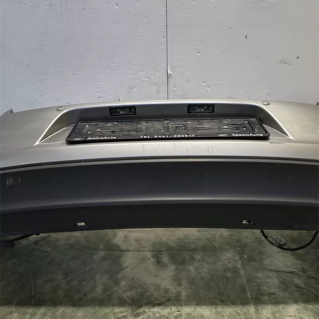 Paraurti posteriore con sensore parcheggio primer