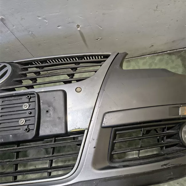 Paraurti anteriore con parktornic primer