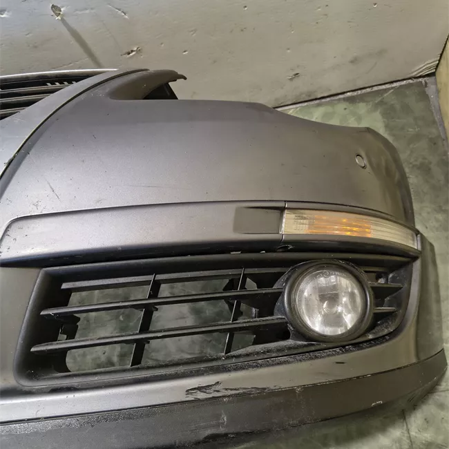 Paraurti anteriore con parktornic primer