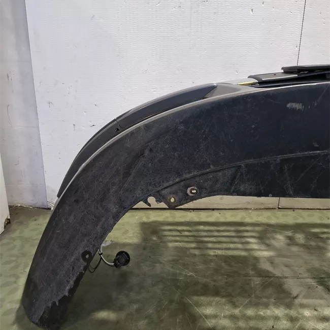 Paraurti anteriore con parktornic primer