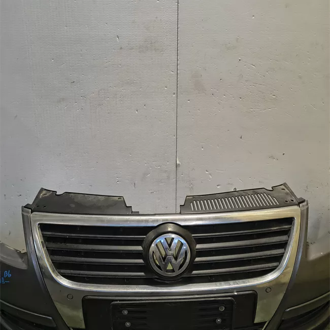 Paraurti anteriore con parktornic primer