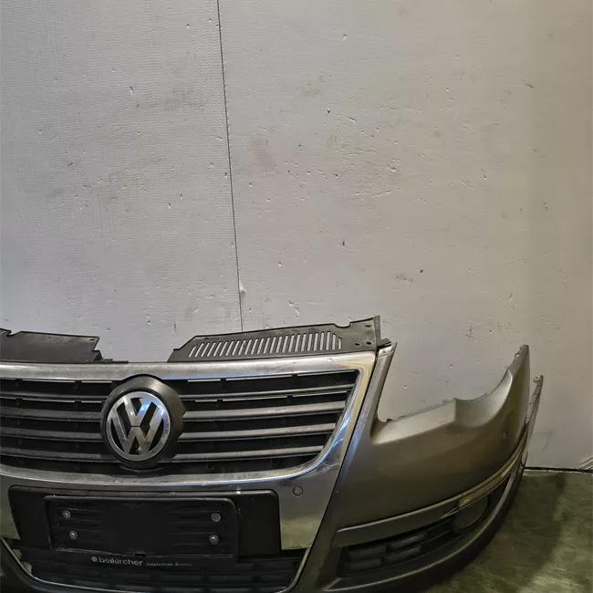 Paraurti anteriore con parktornic primer