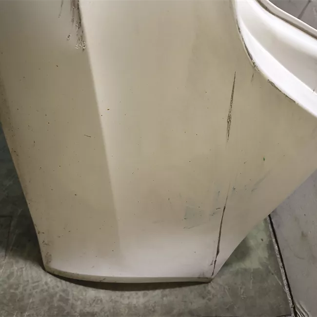 Paraurti posteriore con sensori parcheggio