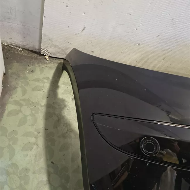 Paraurti anteriore Eleg., con parktronicon bi-xeno primer