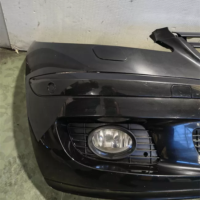 Paraurti anteriore Eleg., con parktronicon bi-xeno primer