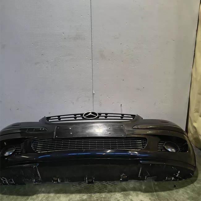 Paraurti anteriore Eleg., con parktronicon bi-xeno primer