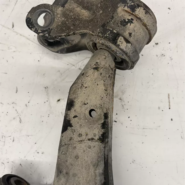 Braccio oscillante sospensione anteriore destro