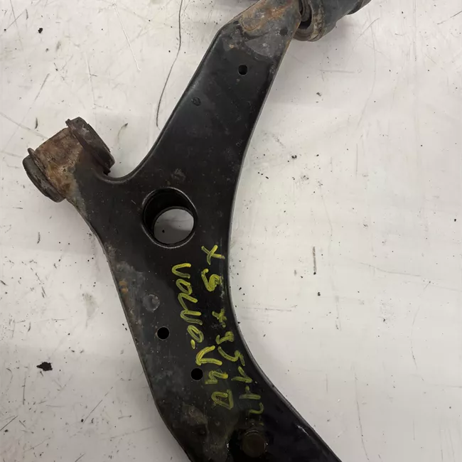 Braccio oscillante sospensione anteriore sinistro