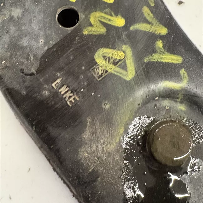 Braccio oscillante sospensione anteriore sinistro