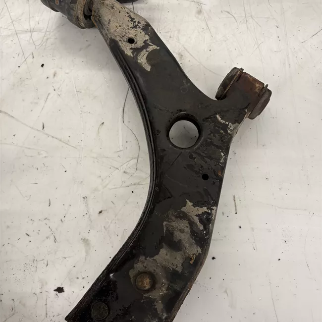 Braccio oscillante sospensione anteriore sinistro