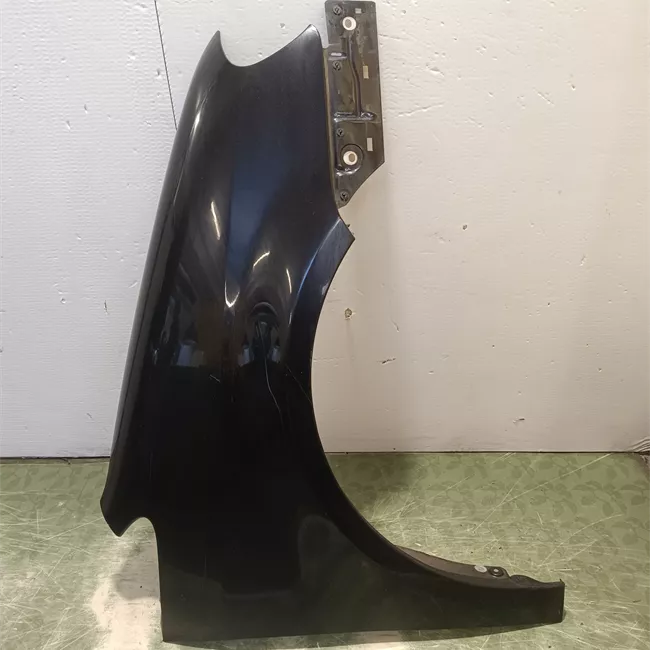 Parafango anteriore destro