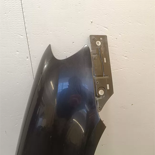 Parafango anteriore destro