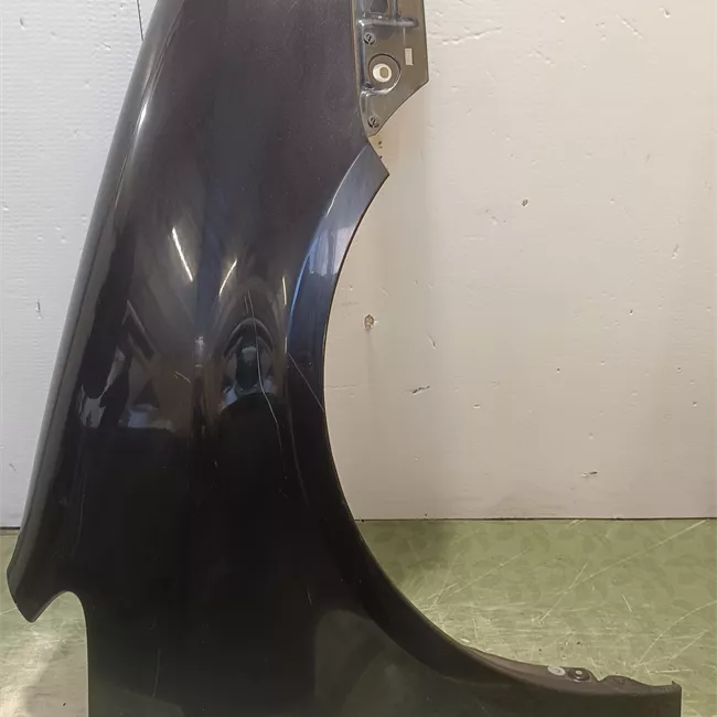 Parafango anteriore destro