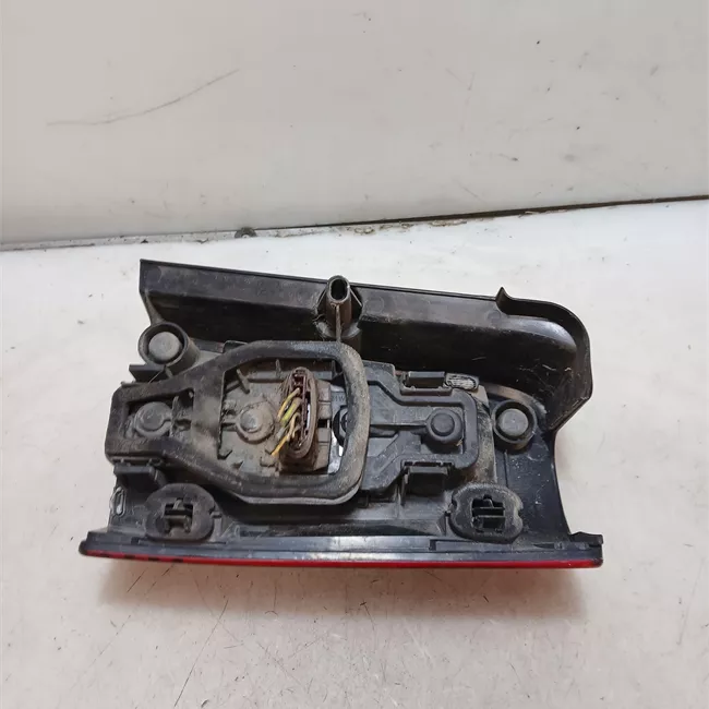 Fanale posteriore sinistro Sportello post