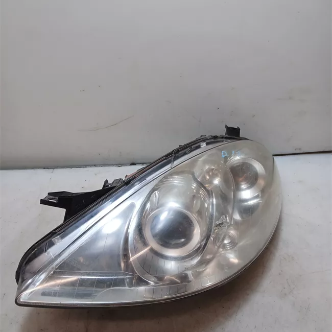 Proiettore sinistro Xeno