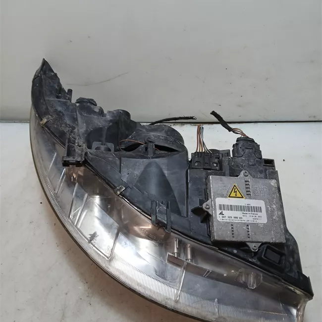 Proiettore sinistro Xeno