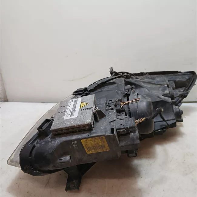 Proiettore sinistro Xeno