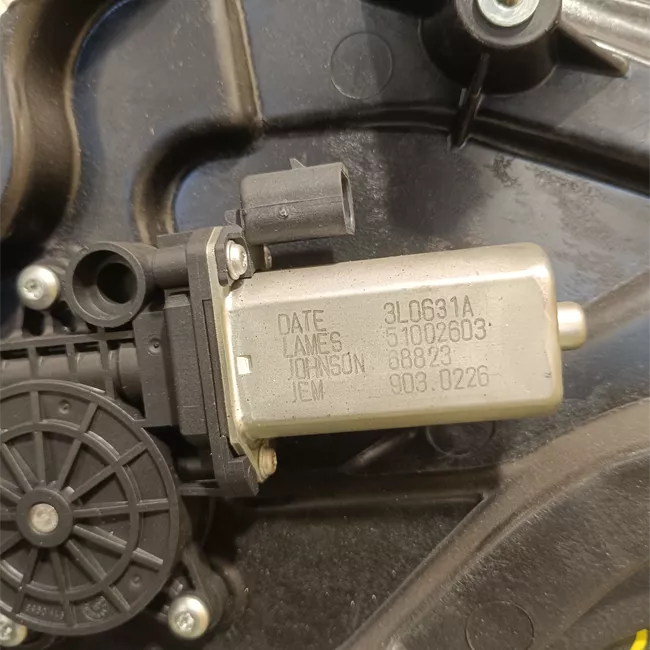 Alzacristallo elettrico porta anteriore destro