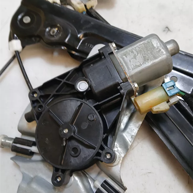 Alzacristallo elettrico porta anteriore con motorino sinistro Sequenziale