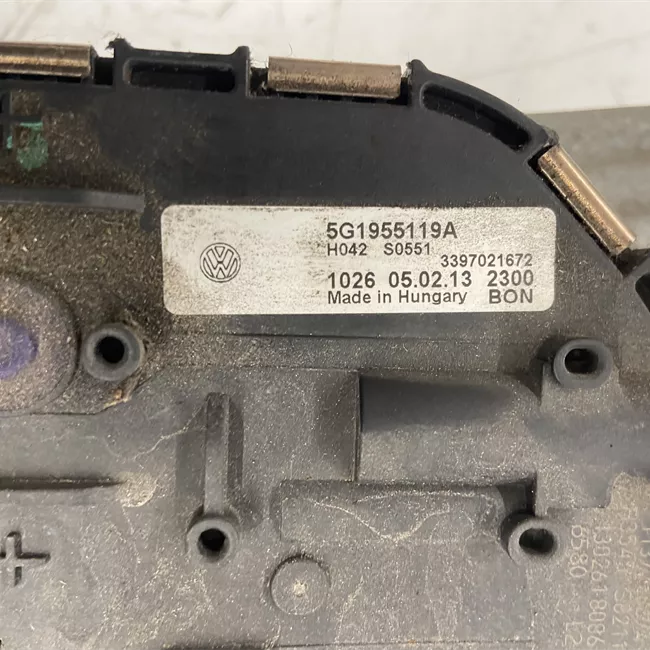 Meccanismo tergiparabrezza con motorino