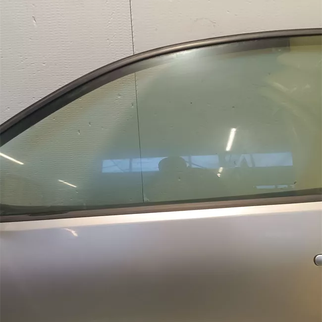 Porta anteriore sinistra