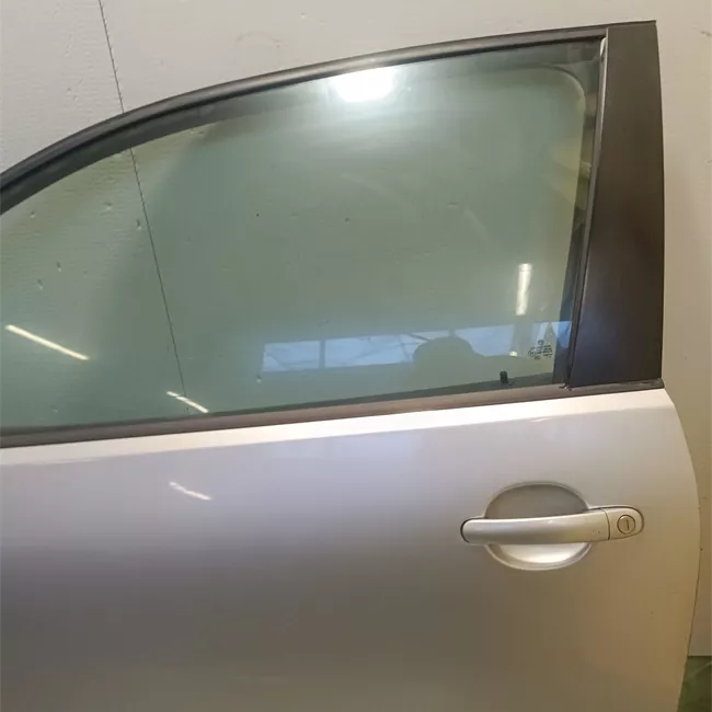 Porta anteriore sinistra