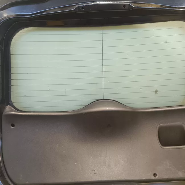 Porta anteriore destra