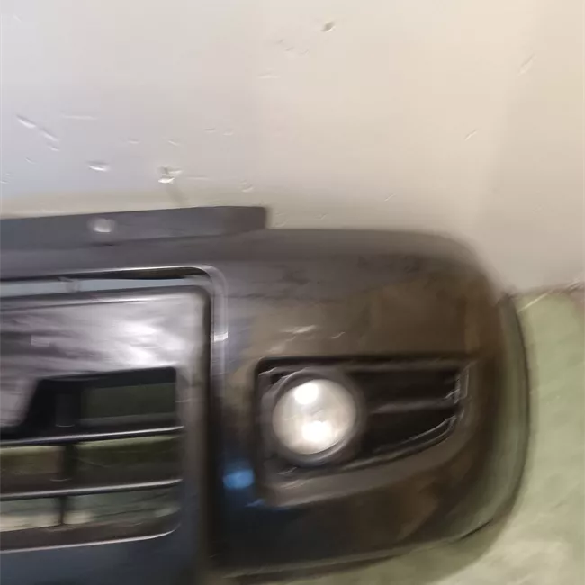 Paraurti anteriore aria condizionata automatico e fendinebbia nero