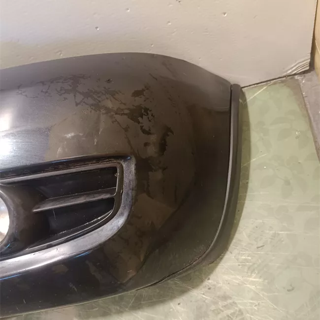 Paraurti anteriore aria condizionata automatico e fendinebbia nero