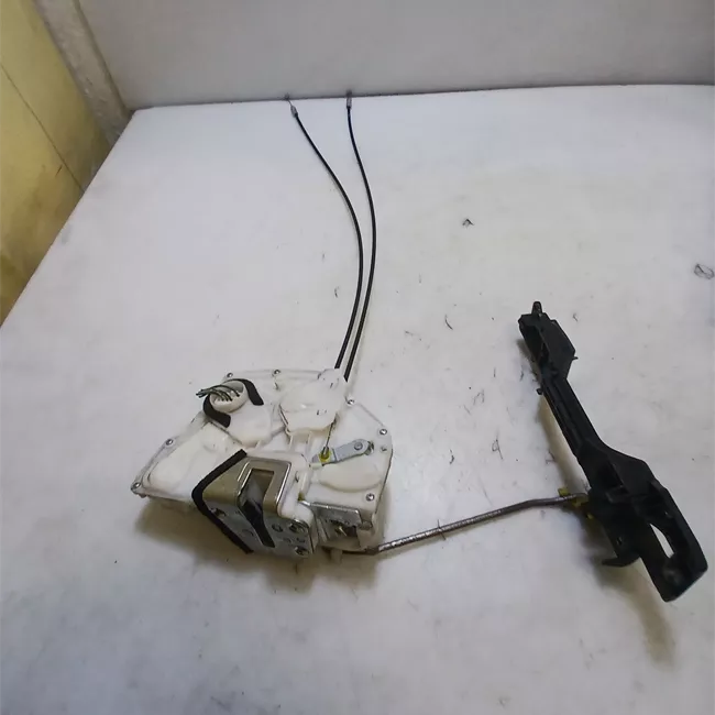 Serratura porta anteriore sinistra