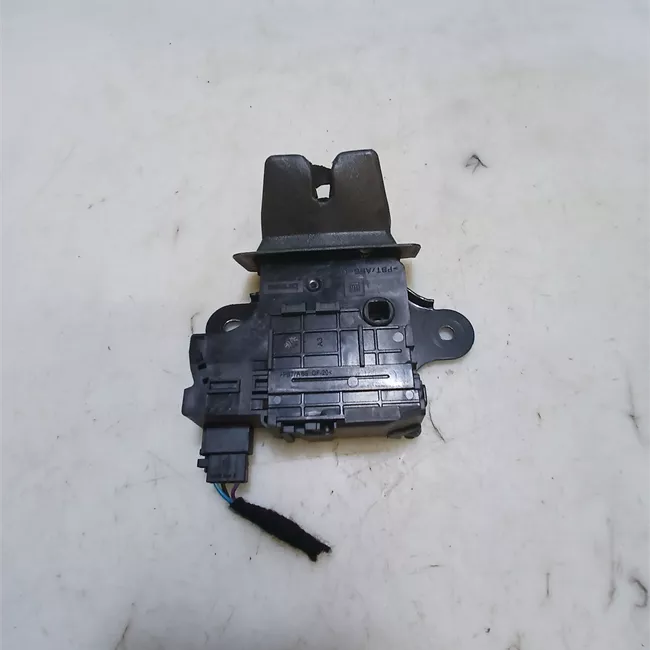 Serratura cofano posteriore