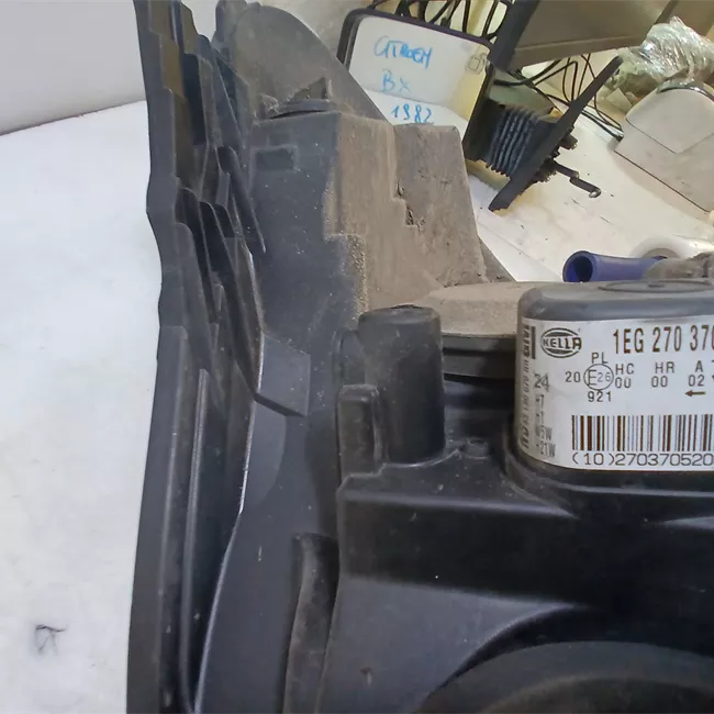 Proiettore destro Cromo