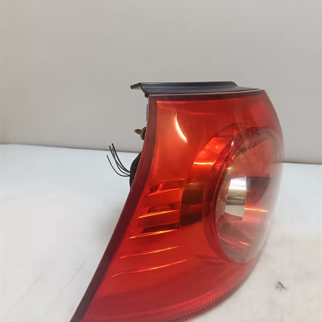 Fanale posteriore parte esterno sinistro