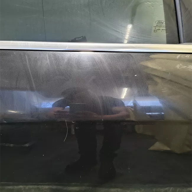 Porta posteriore destra