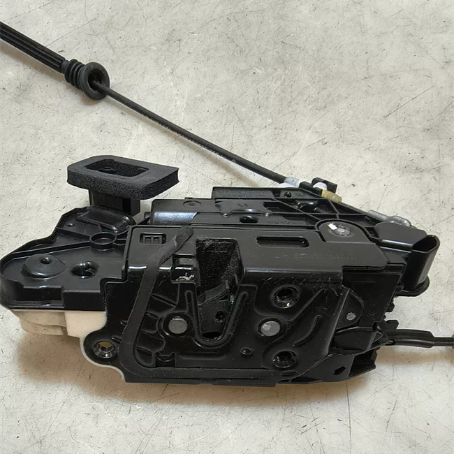 Serratura portello posteriore