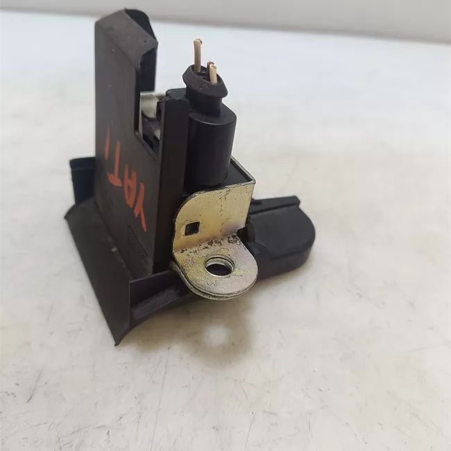 Serratura porta anteriore sinistra