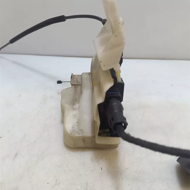 Serratura porta anteriore destra