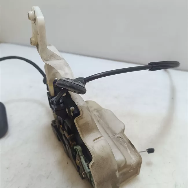 Serratura porta anteriore destra