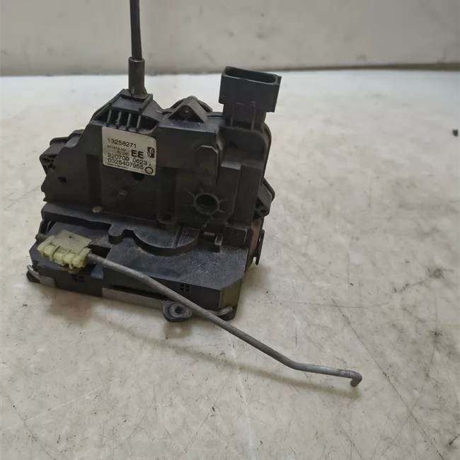 Serratura porta anteriore sinistra