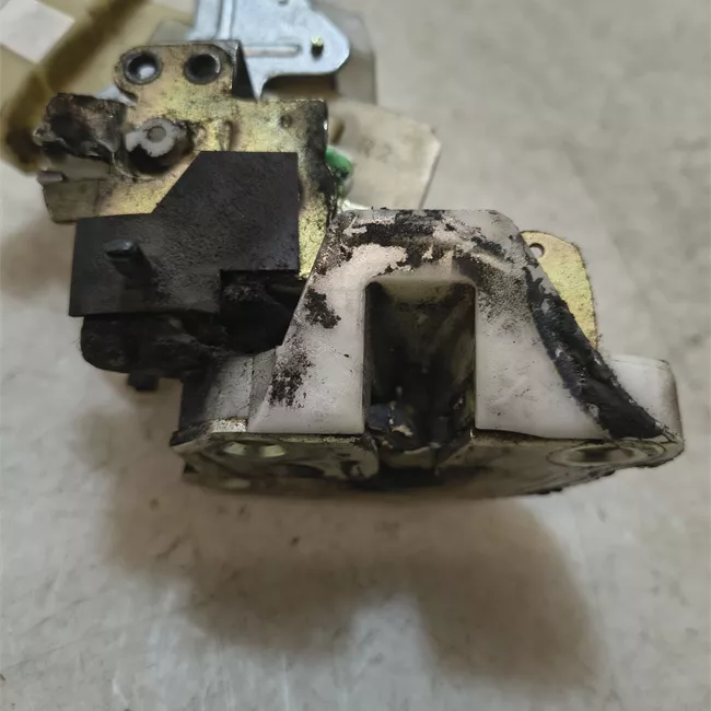 Serratura portello posteriore