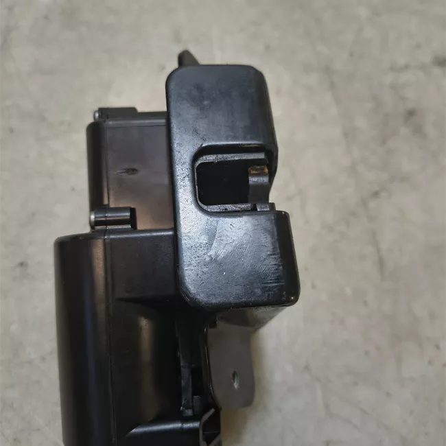 Serratura portello posteriore