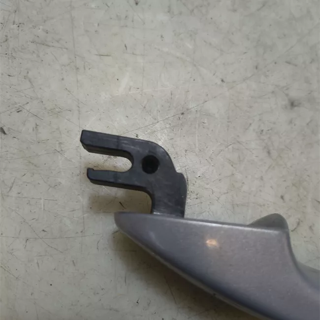 Maniglia porta posteriore sinistra primer