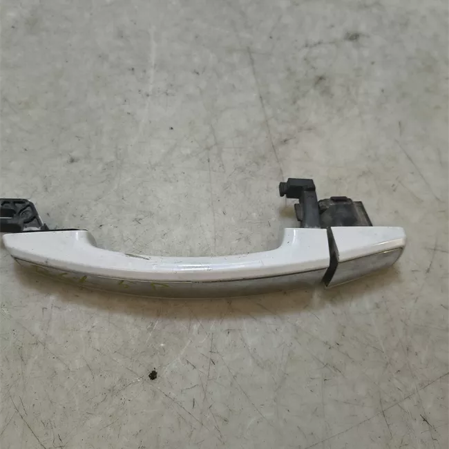 Maniglia porta posteriore sinistra con inserto cromato primer