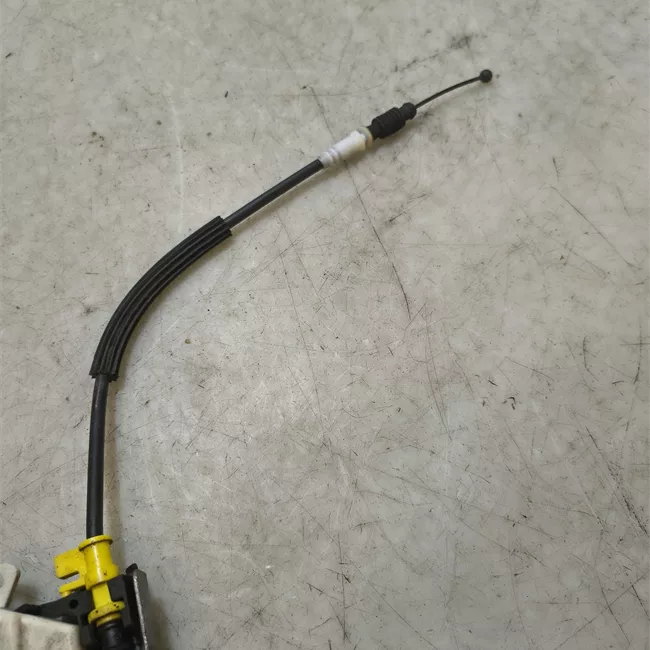 Serratura porta anteriore destra